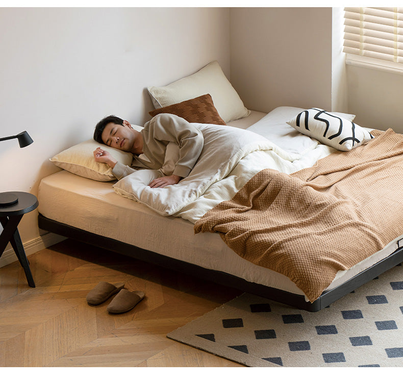 Oak Solid Wood Bed Simple platform bed, headboard-free bed
