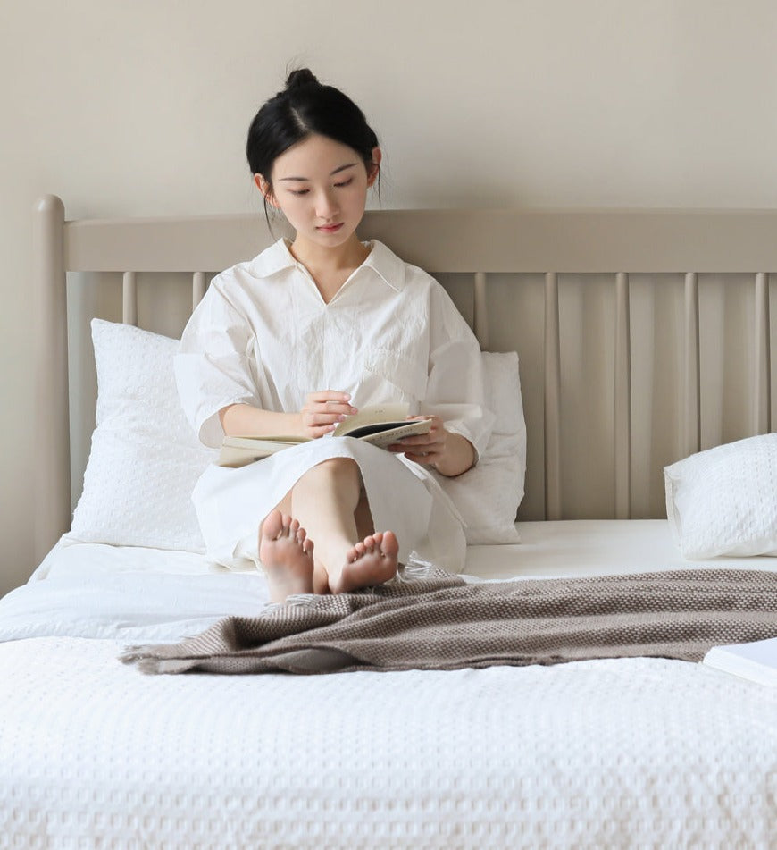 Ash Solid Wood Light Luxury Bed