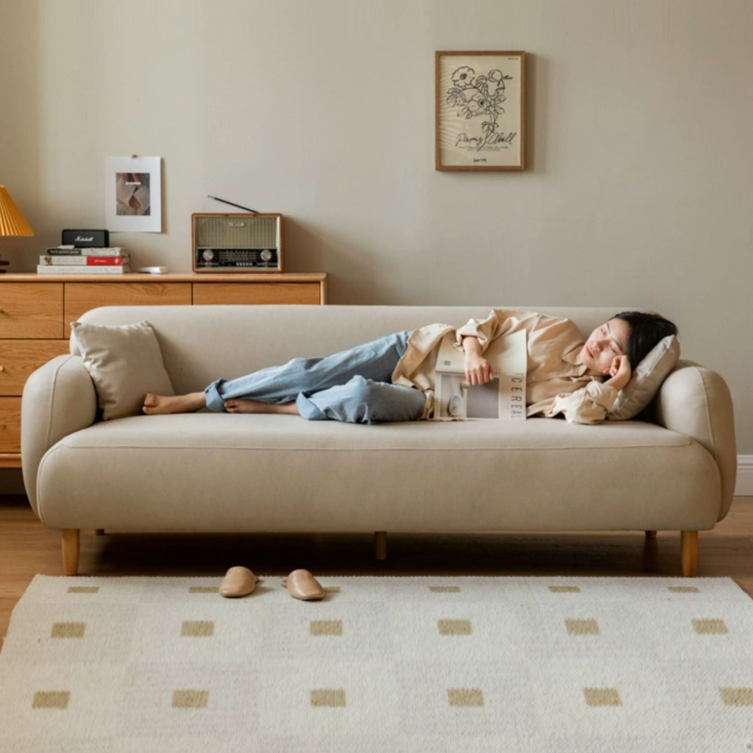 Сute Technology Fabric Sofa.