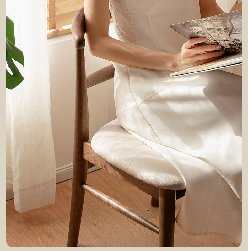 4 pcs -Black Walnut Solid Wood Dining Chair, Curved Back Scandinavian