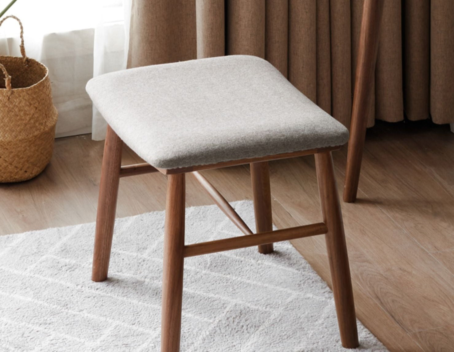 Black Walnut, Oak Solid Wood, Sandalwood Square Makeup Stool
