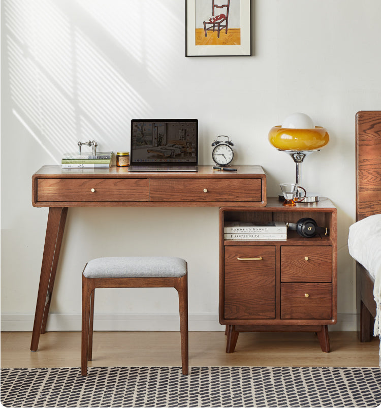 Oak Solid Wood Telescopic Dressing Table.