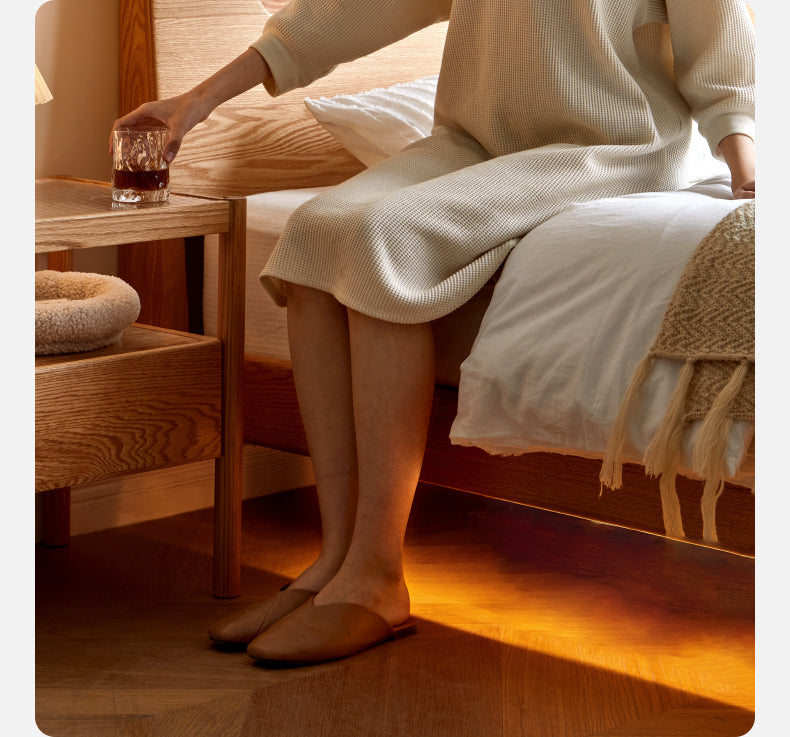 Oak Solid Wood Suspension Luminous Bed