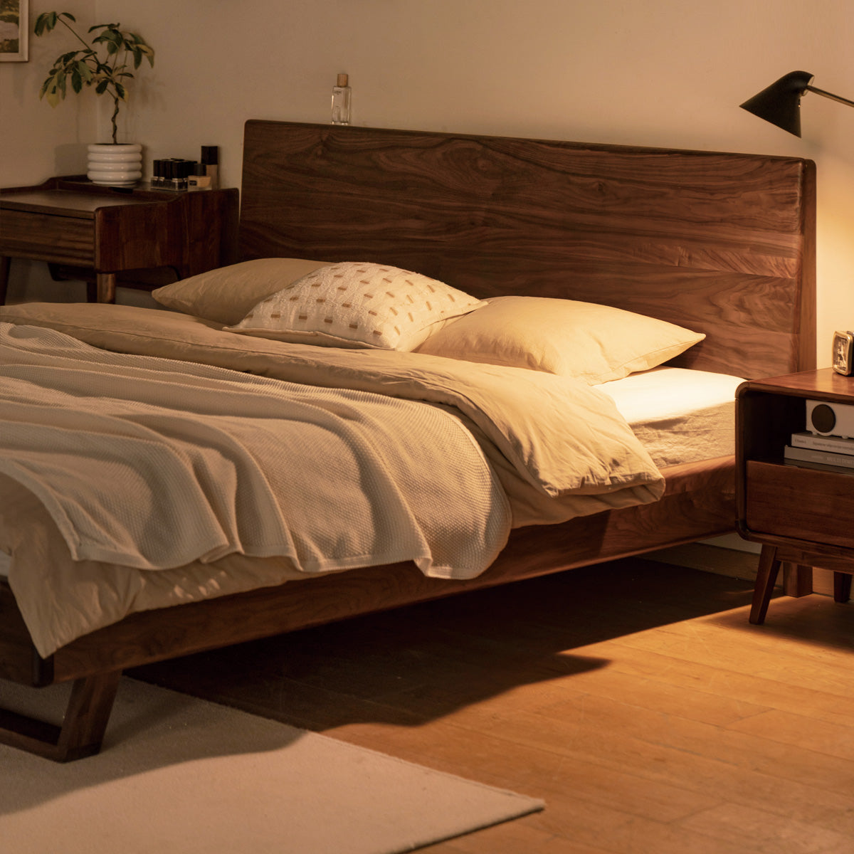 Oak, Black Walnut, Teak Solid Wood Suspended Bed