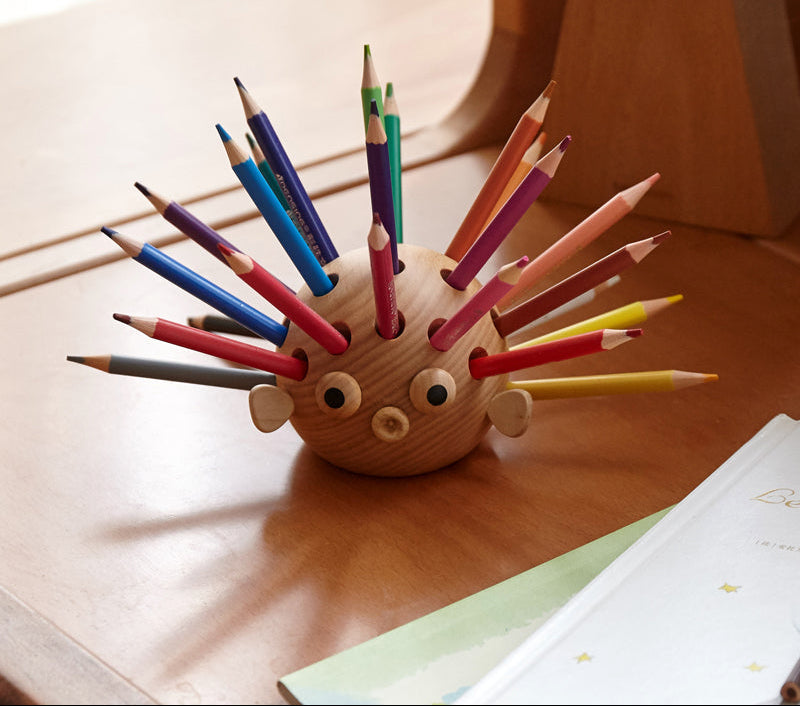 Beech Solid Wood Hedgehog Nordic Animal Pen Holder