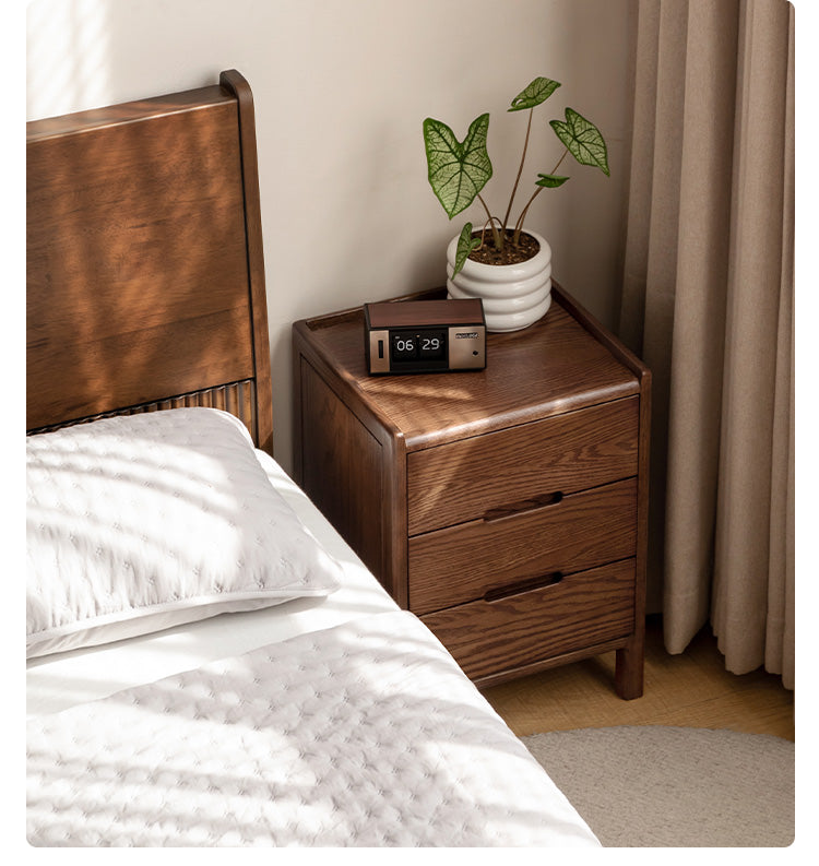 Oak Solid Wood, Solid Rubberwood Nordic Style Nightstand