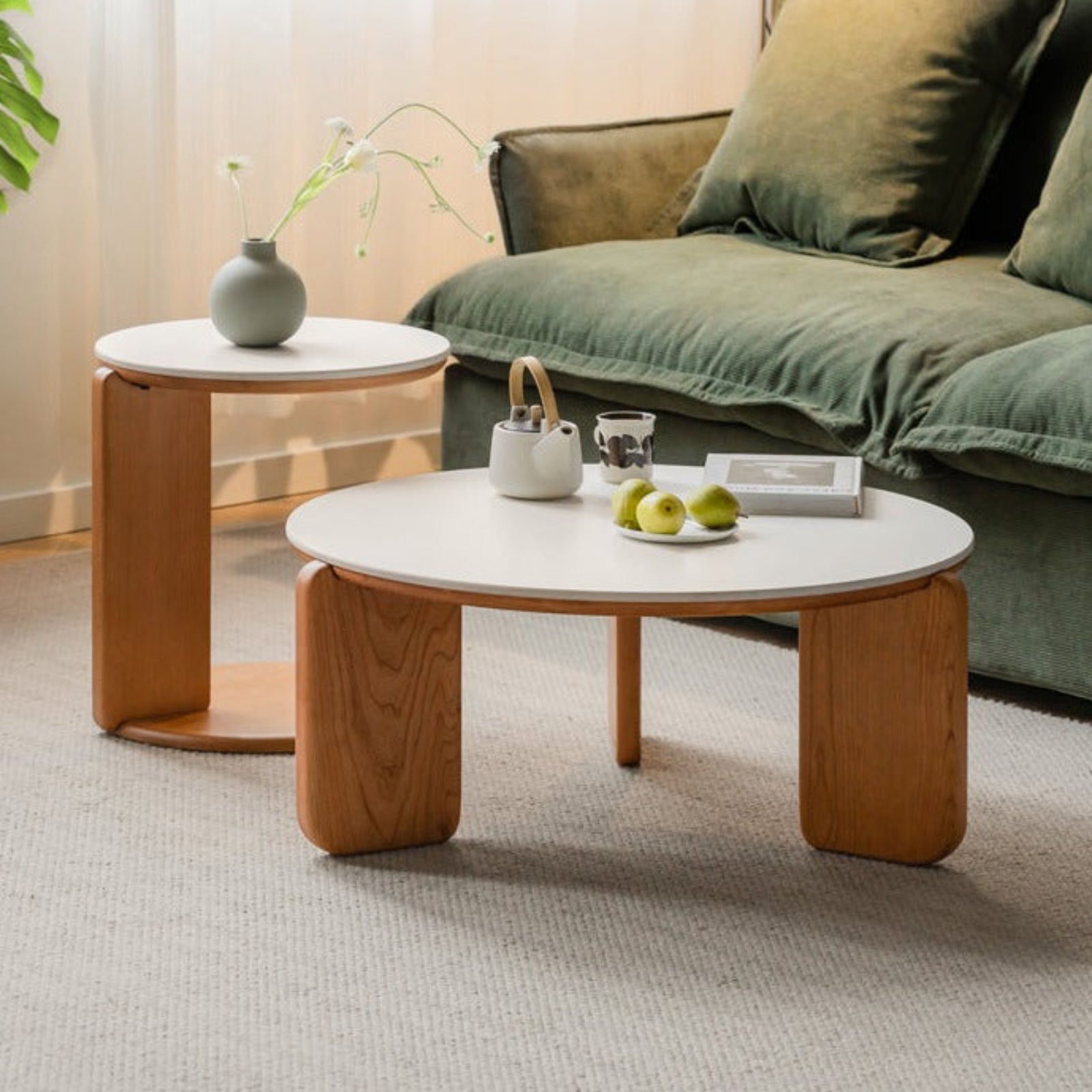 coffee table for the living room, second-hand cherry wood round coffee table for several small ...