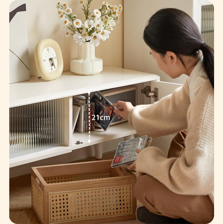 Rubber Solid wood Light Luxury Modern TV Cabinet.