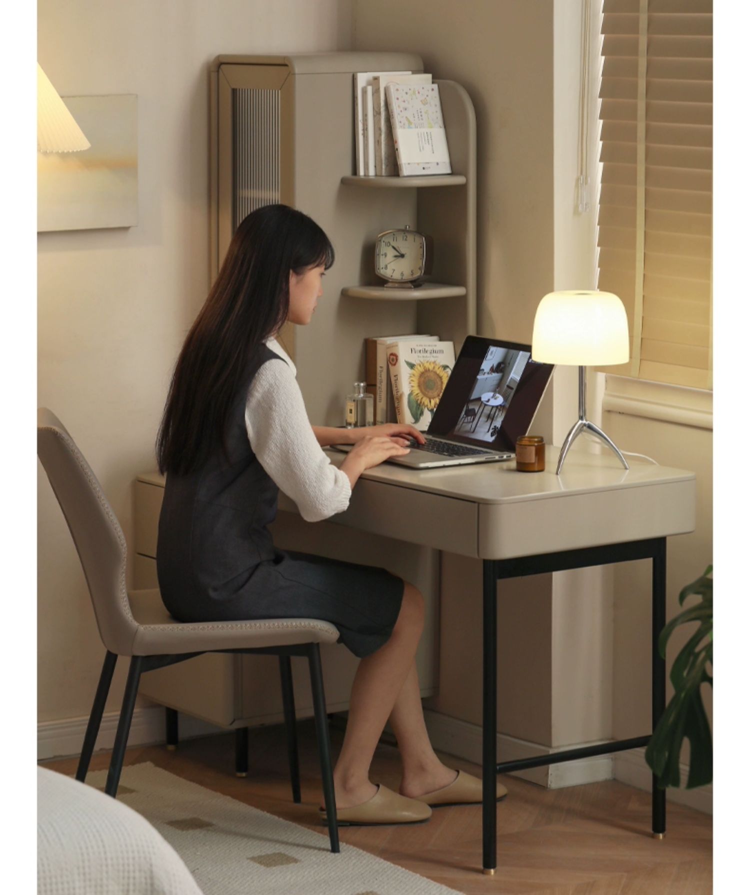 Poplar Solid Wood Telescopic Desk with Bookcase Light Luxury