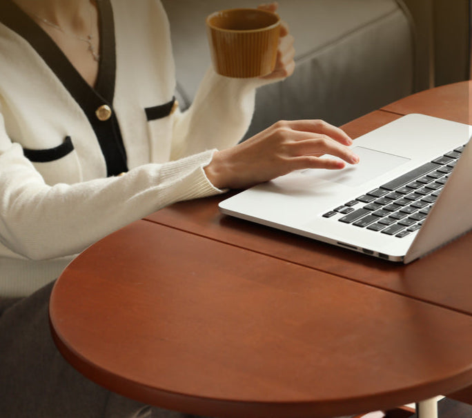 Poplar Solid Wood Folding Coffee Table.