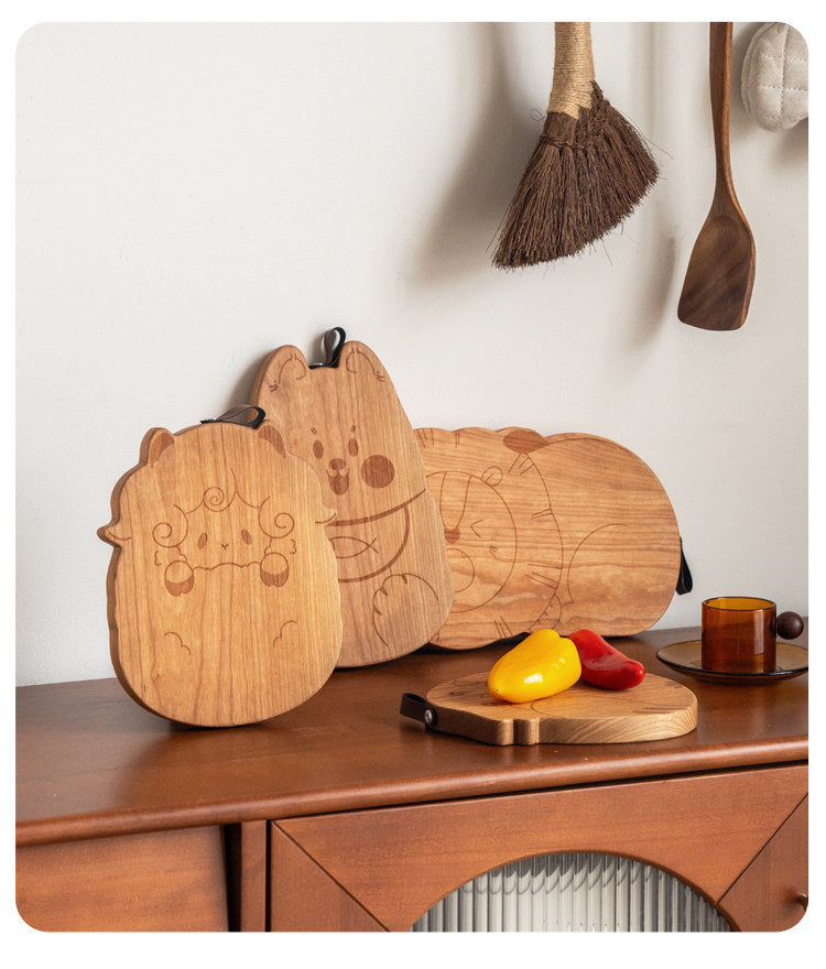 Cherry Solid Wood Pet-Shaped Cutting Board and Baby Food Plate
