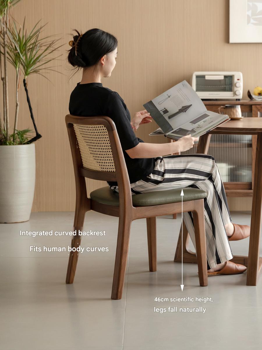4 pcs Black Walnut, Oak Solid Wood Dining Chair