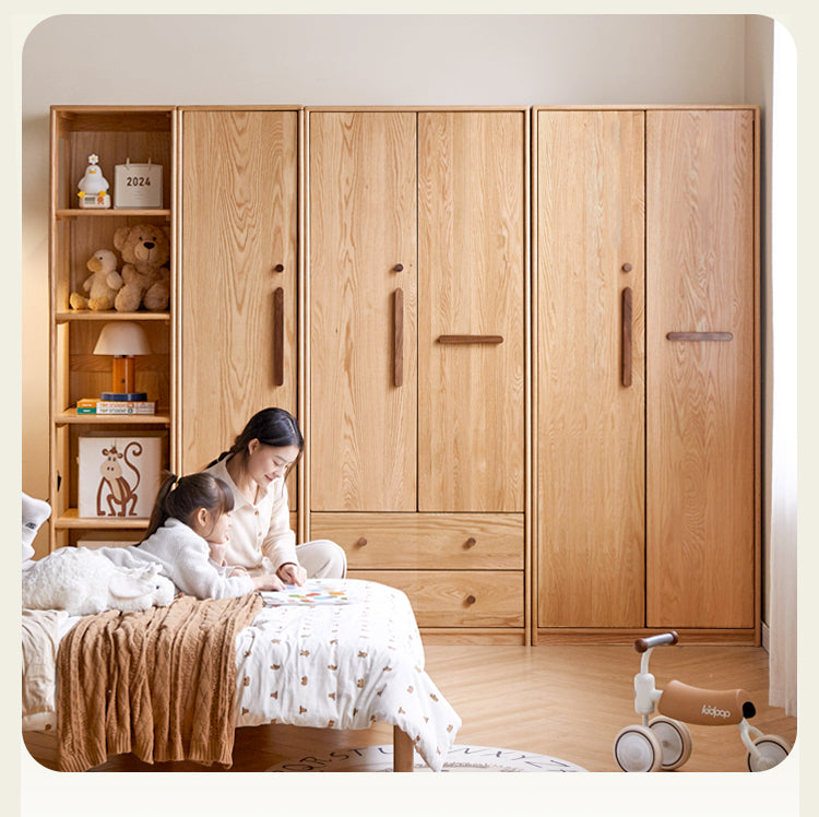Oak Solid Wood Children's Wardrobe
