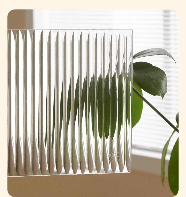 Rubber Solid wood Light Luxury Modern TV Cabinet.