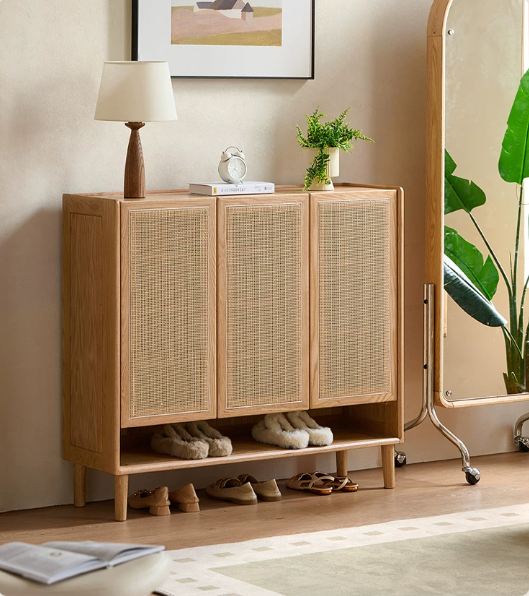 Oak Solid Wood Shoe Cabinet with Large Capacity and Vine Weaving Design