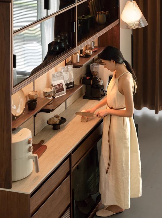 Black Walnut Solid Wood Rock Plate Wine Sideboard