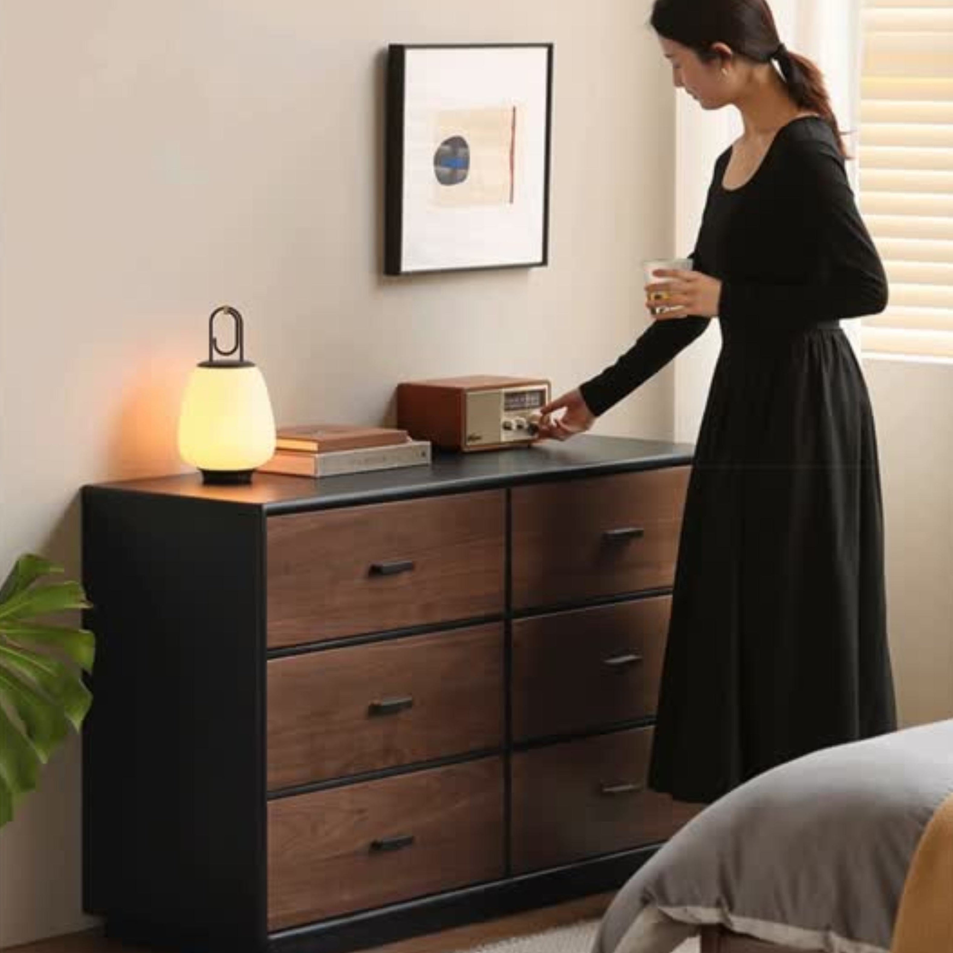 Oak Solid Wood Italian Light Luxury Chest of Drawers.