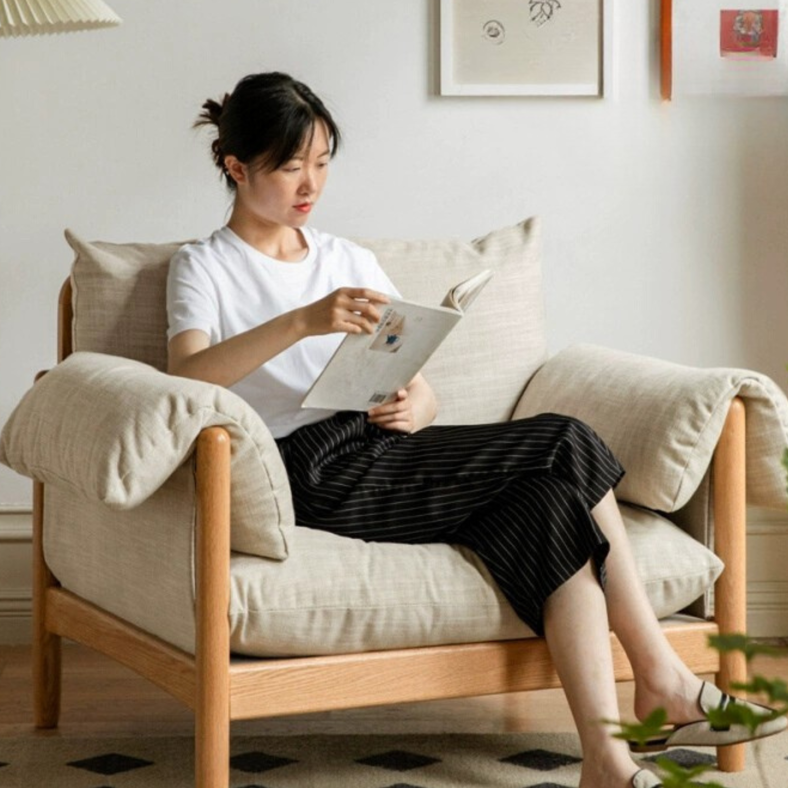 Oak Solid Wood Fabric Sofa.