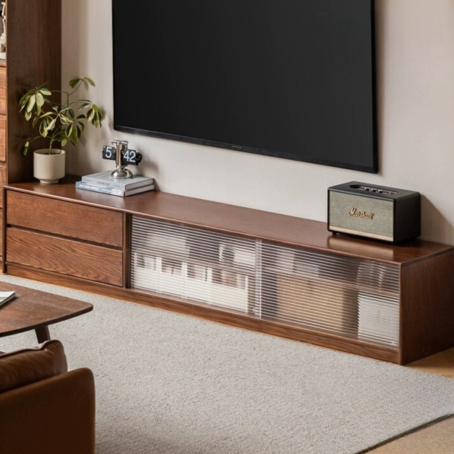 Oak, Solid Rubberwood TV Wall Cabinet.