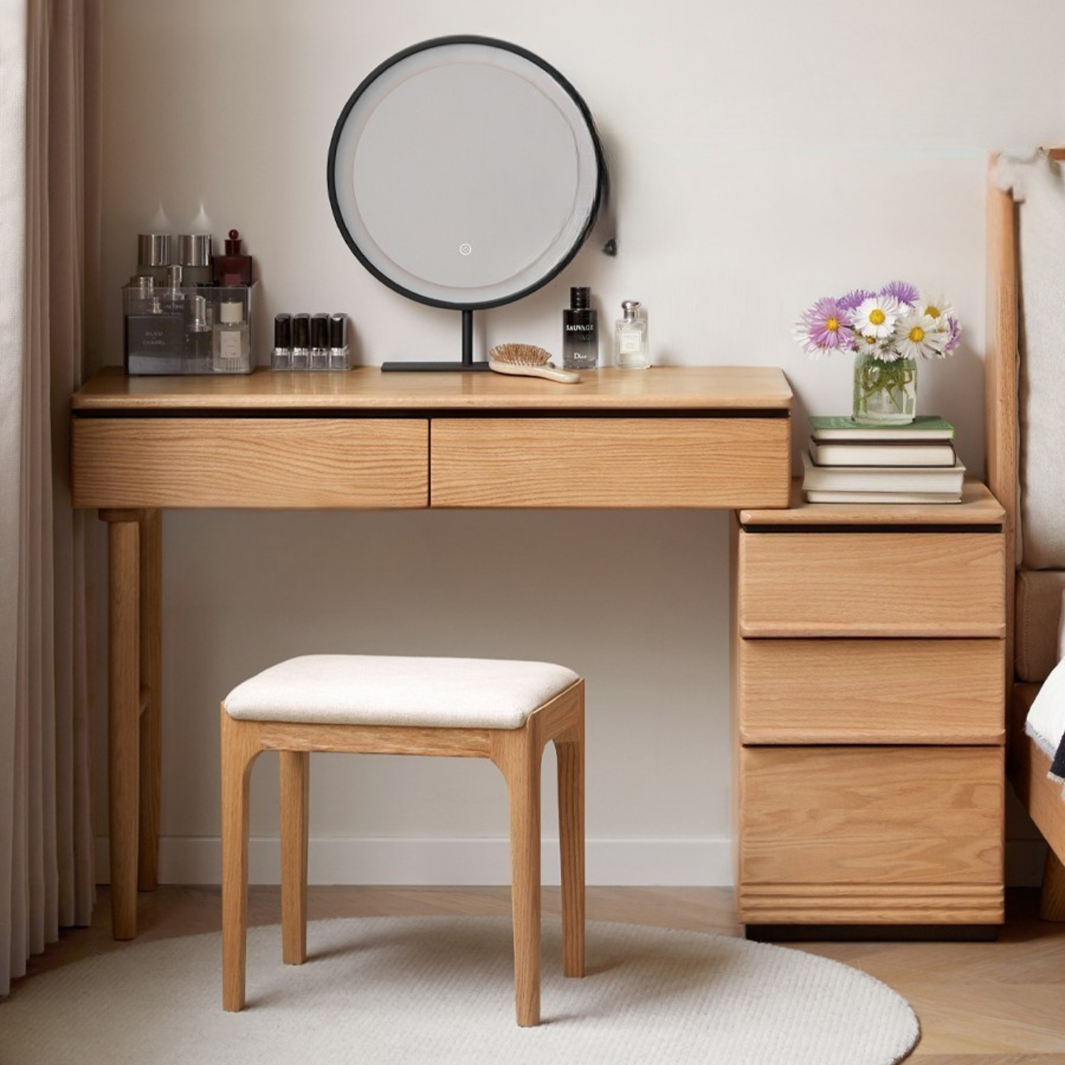 Oak Solid Wood Modern Retractable Vanity Table.