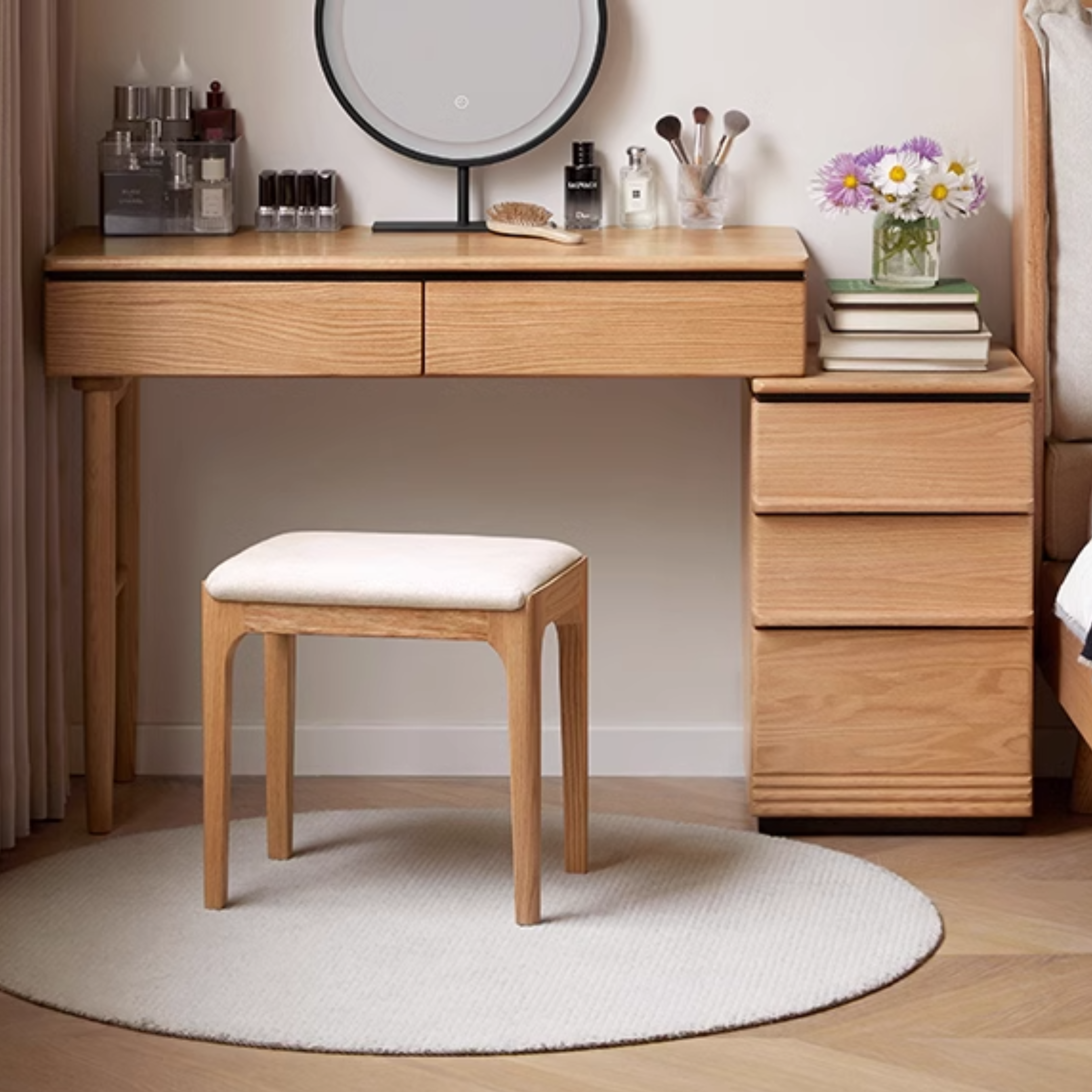 Oak Solid Wood Modern Retractable Dressing Table.