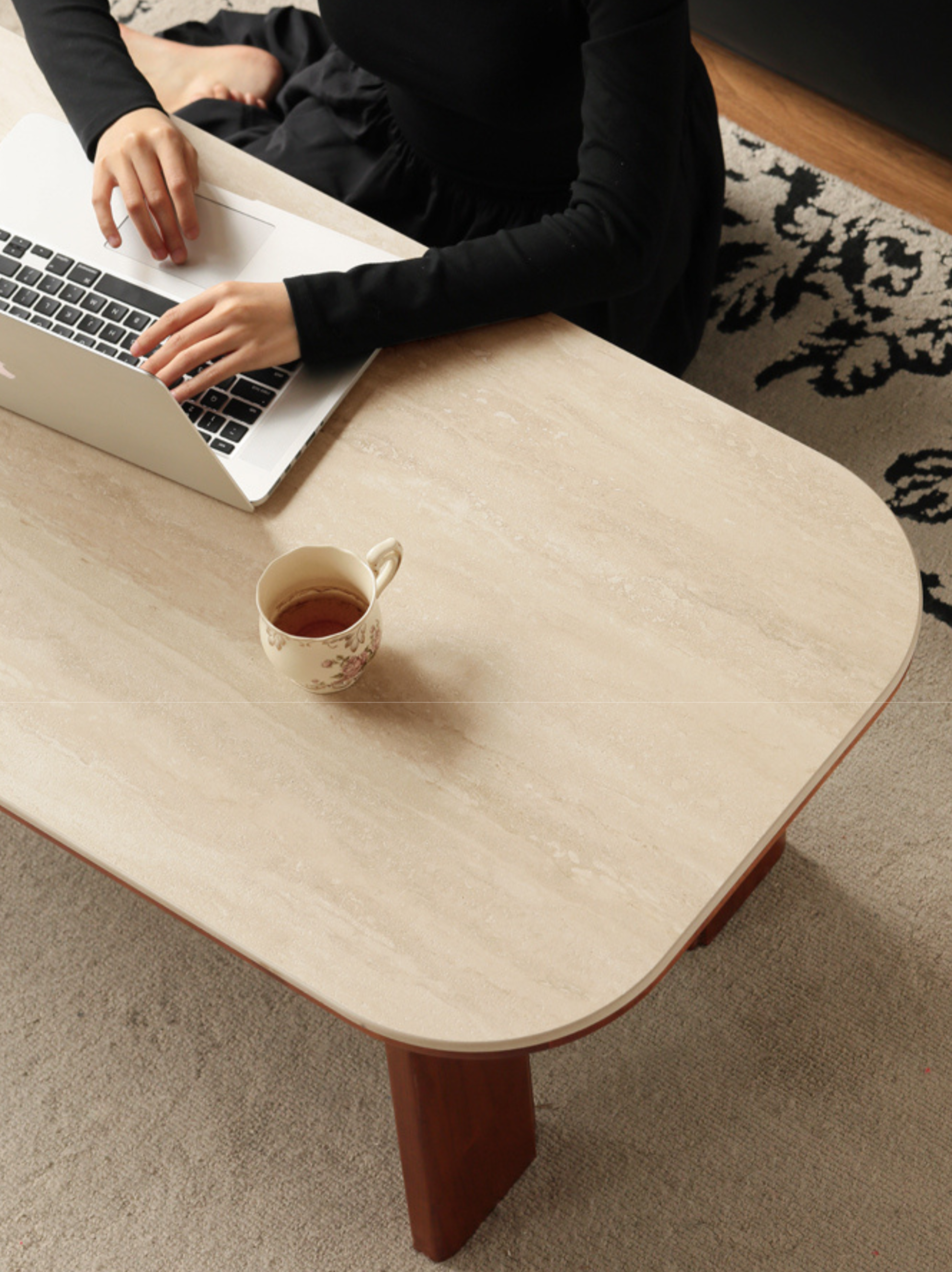 Poplar Solid Wood French Retro Rock Plate Coffee Table.