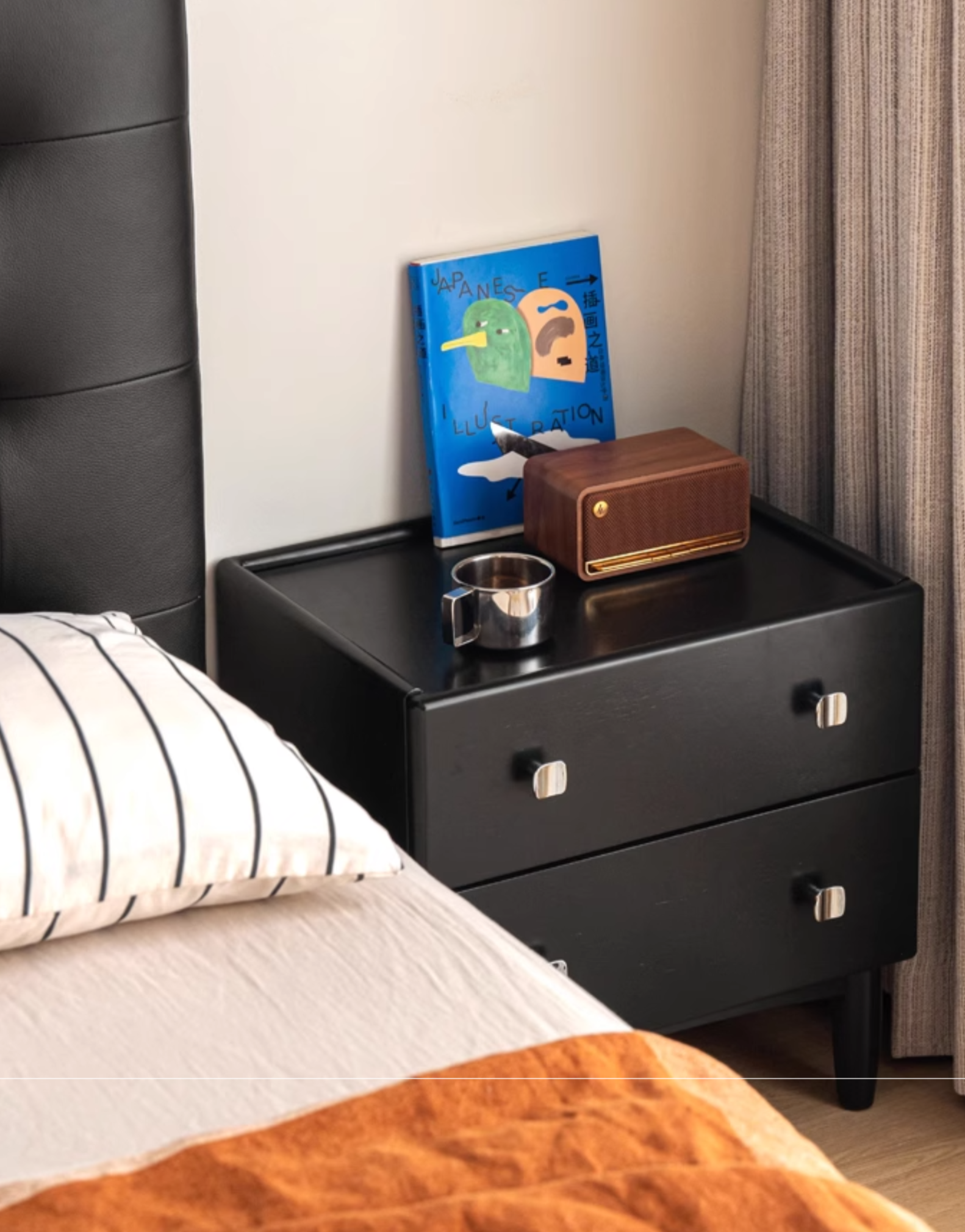 Rubber Solid Wood Classic Nightstand