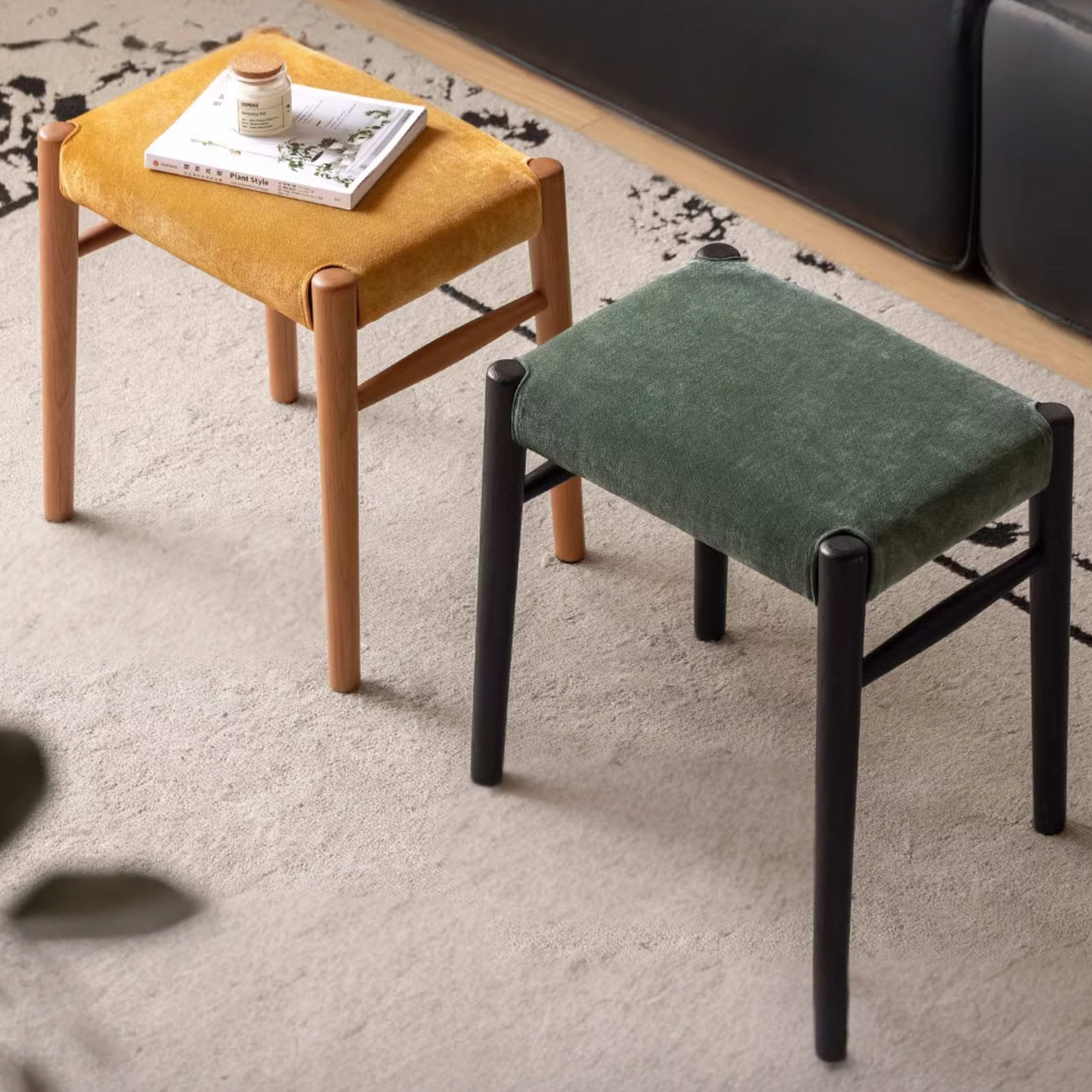 Oak Solid Wood Retro Makeup Stool