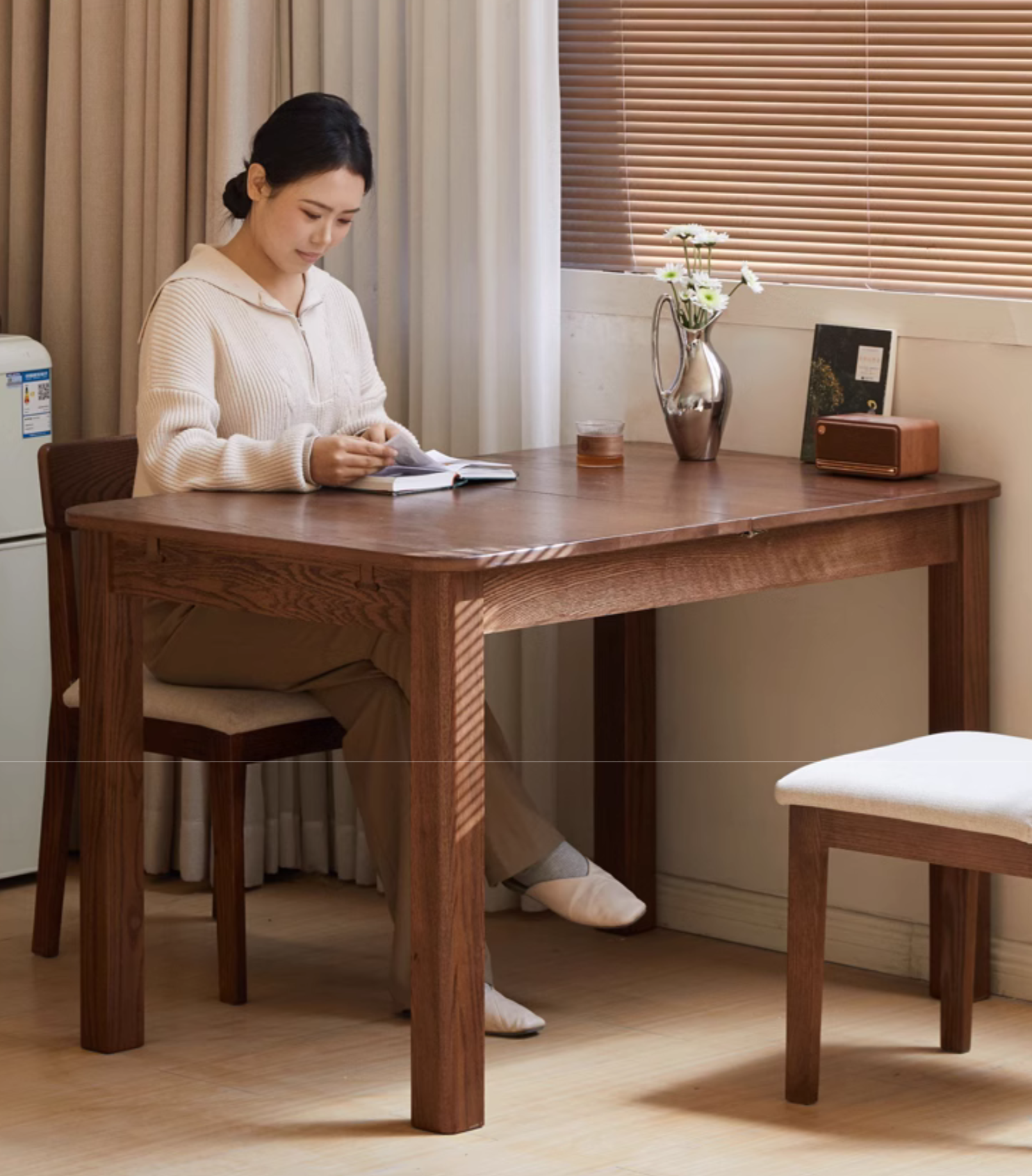 Oak Solid Wood Retractable Dining Table