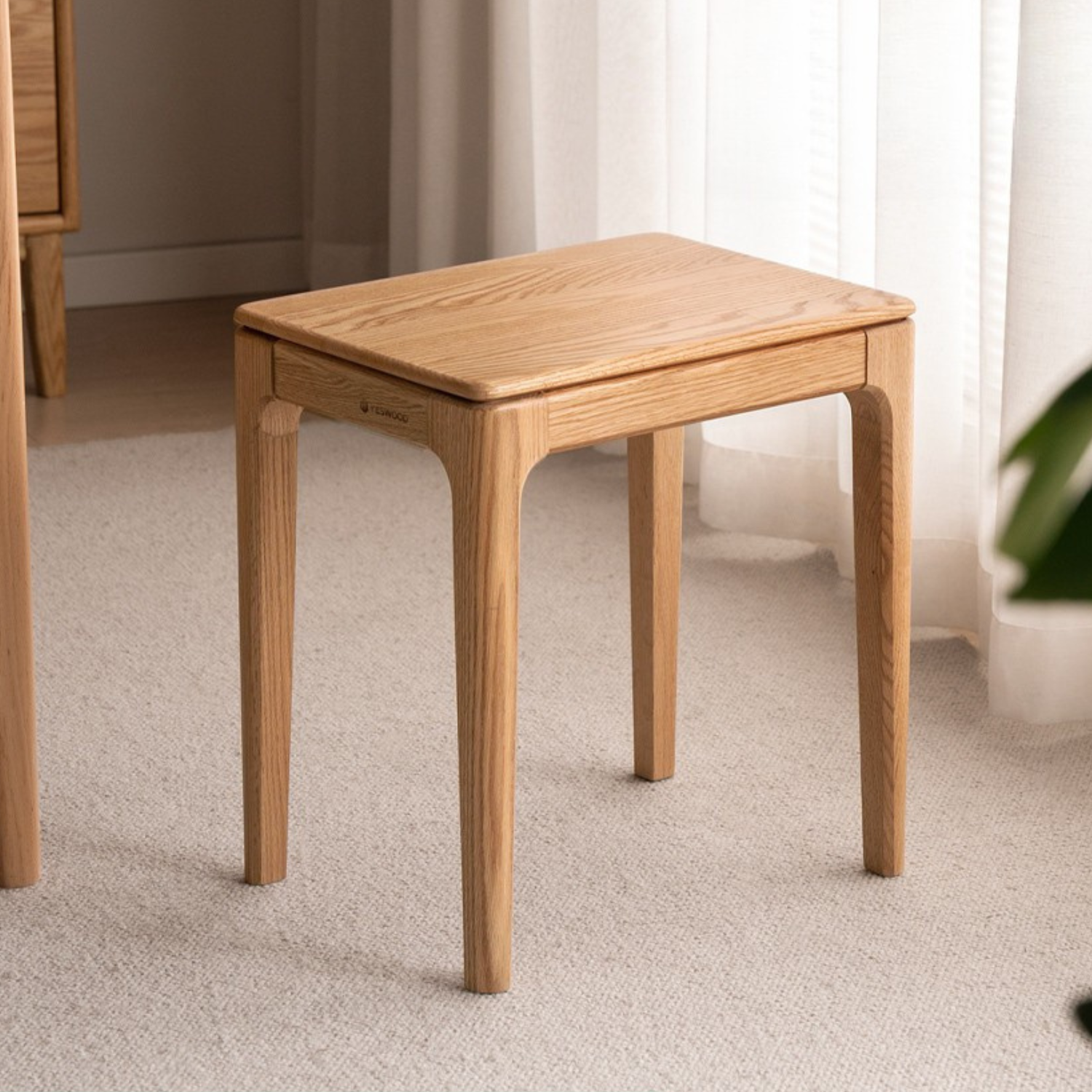 Oak, Ash Solid Wood Modern Style Stool