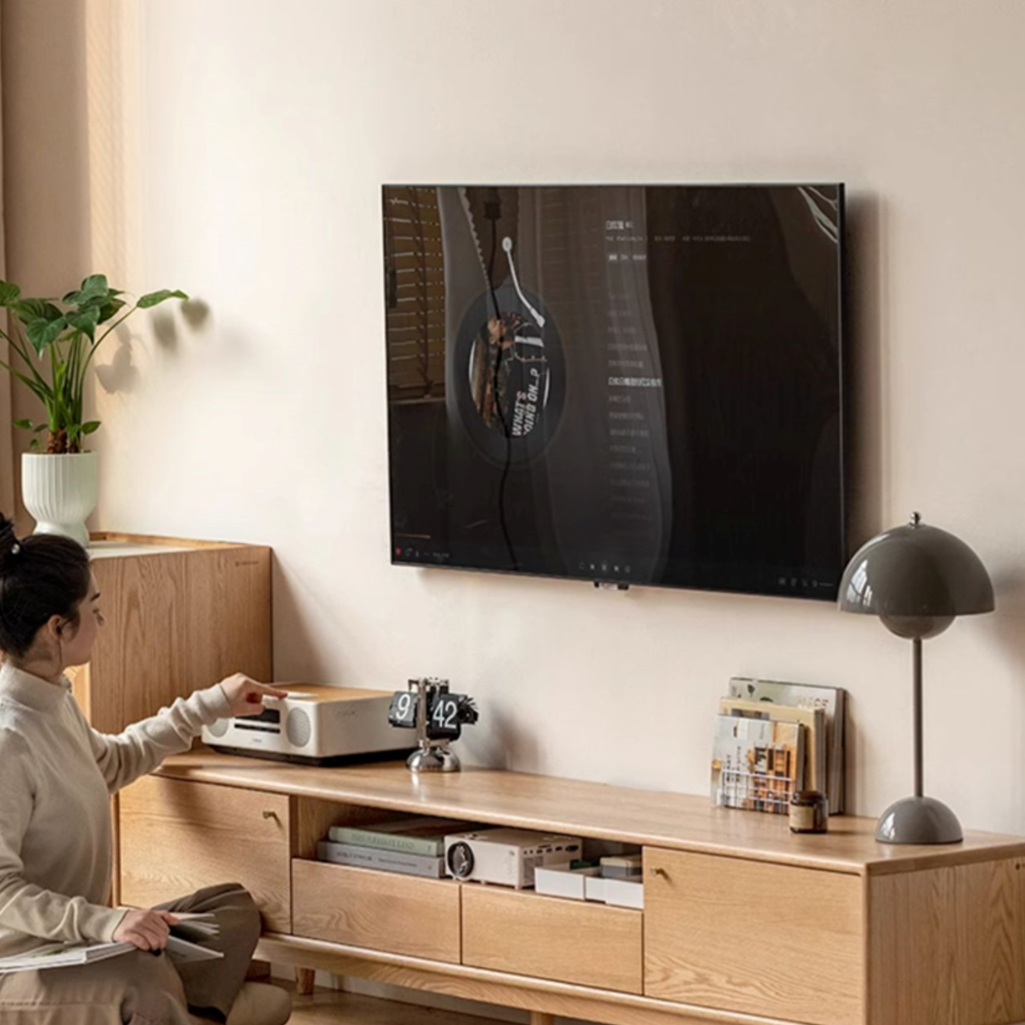 Oak Solid Wood Nordic Floor TV Cabinet.