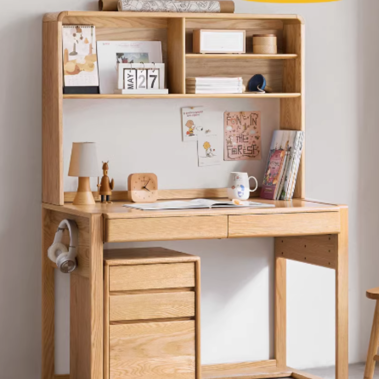 Oak children s modern study table can be raised and lowered