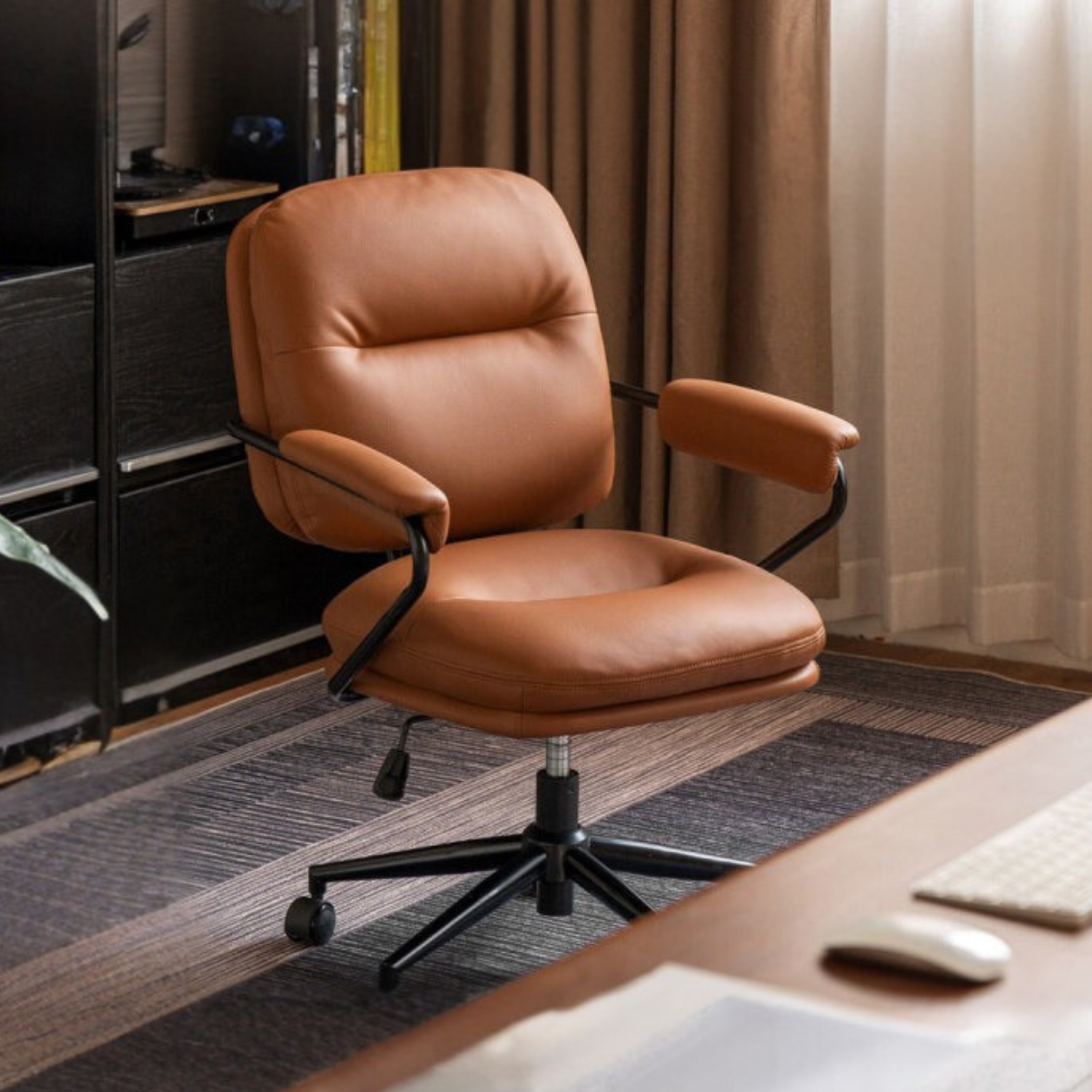 Leather Modern Liftable Armchair Office Chair