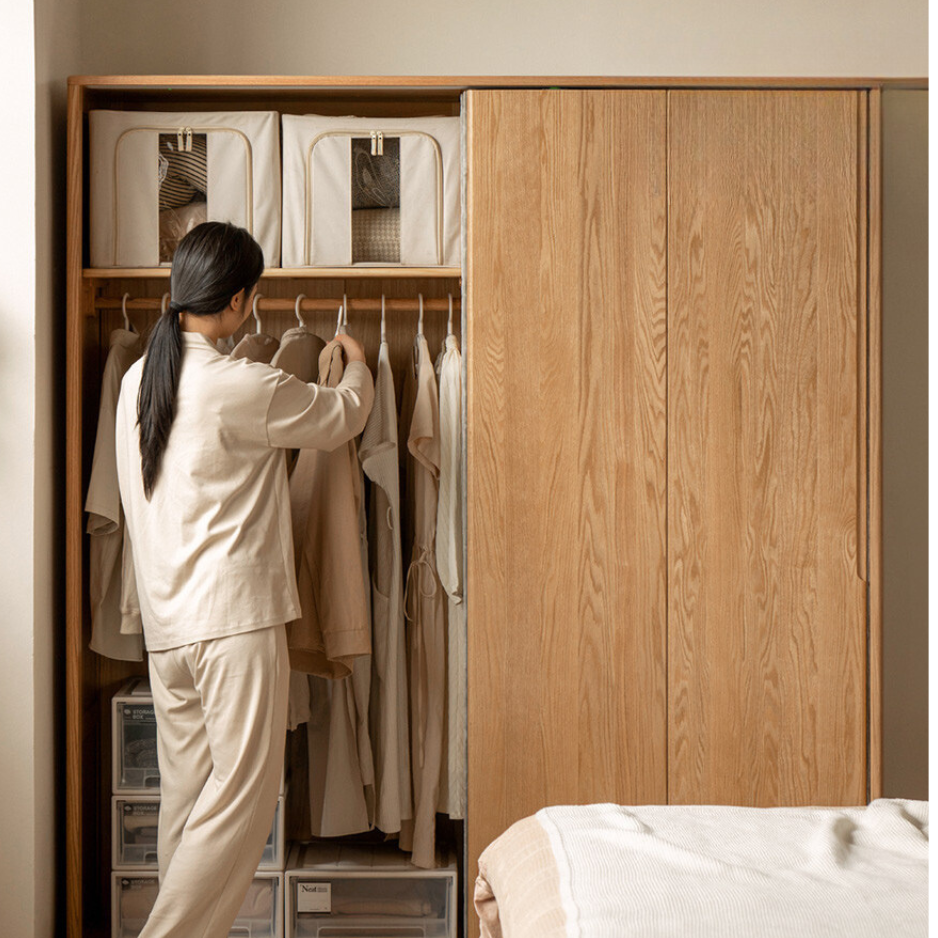Oak Solid Wood Sliding Door Wardrobe.