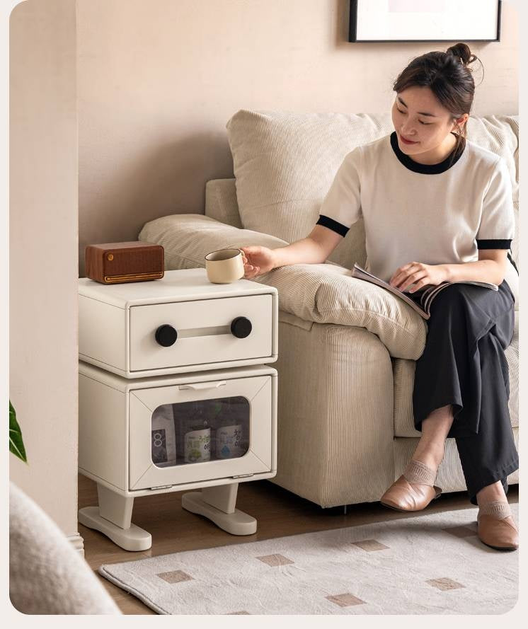 Solid Rubberwood, Oak Solid Wood Cream Style Nightstand.