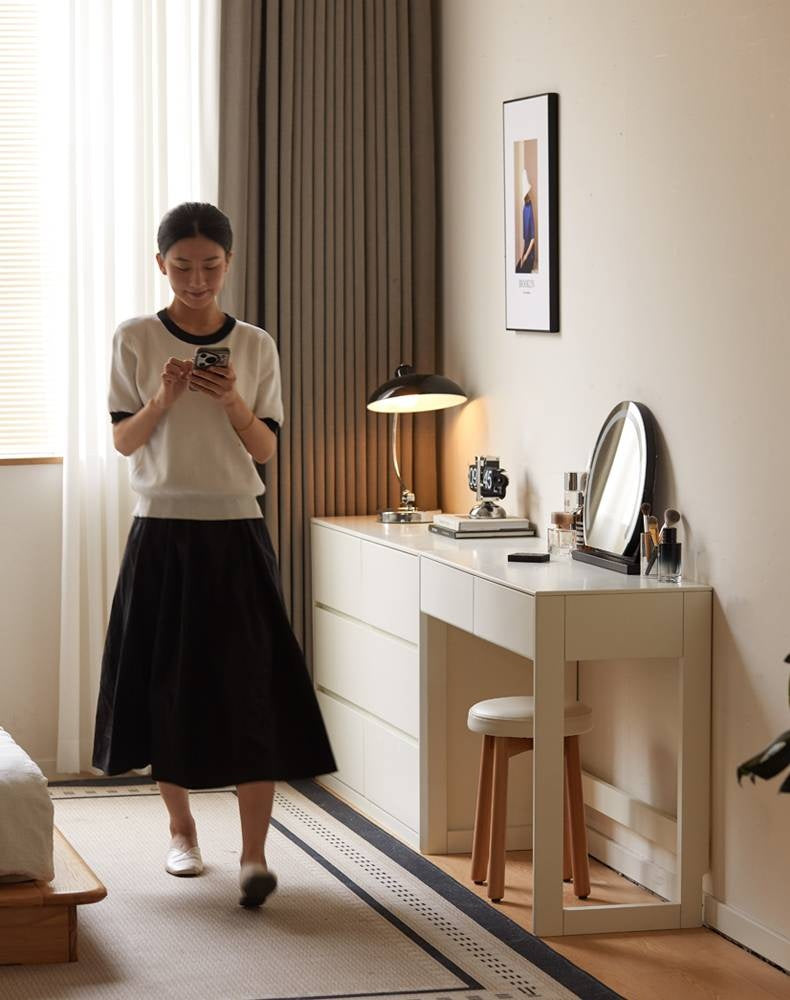 Solid Rubberwood White Cream Wind Vanity Table.