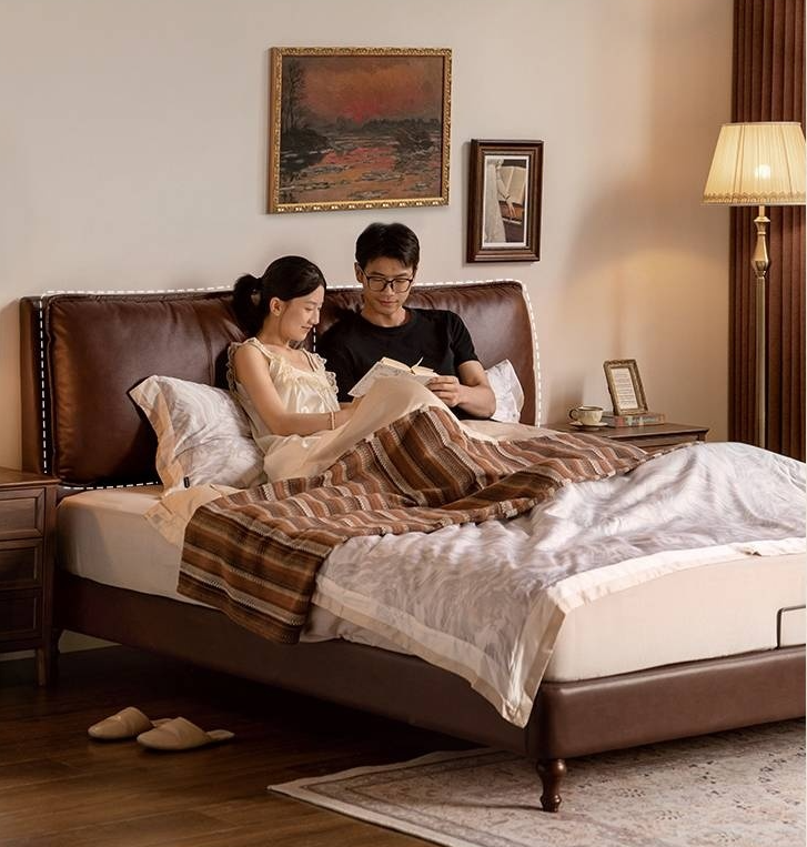 Leather Soft Upholstery, Light Luxury Bed American Retro Style