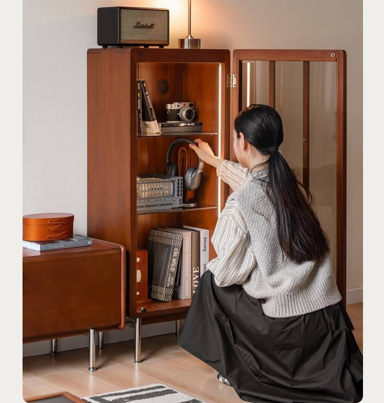 Poplar Solid Wood Bauhaus Style Side Cabinet.