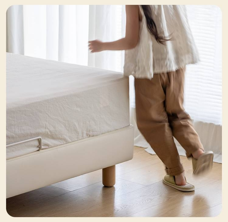 Сream style Organic Leather kid's Cloud Bed<