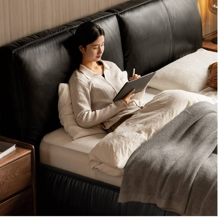 Genuine Leather Upholstered Bed — Black Large Bed, Italian Light Luxury Design