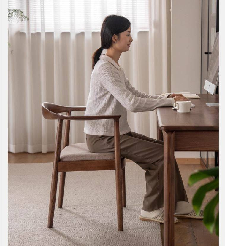 Ash Solid Wood Nordic Style Presidential Chair