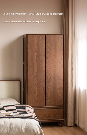 Oak Solid Wood Modern Off-Floor Wardrobe.