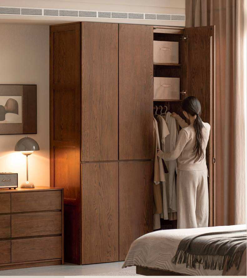 Oak Solid Wood Modern Sectional Wardrobe