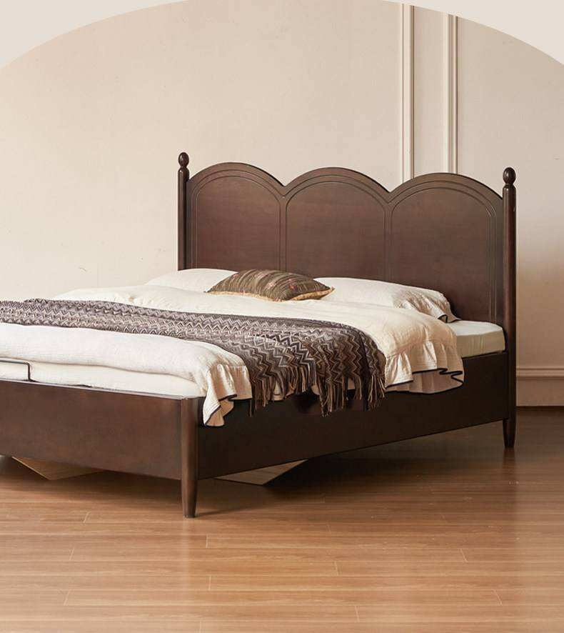 Poplar Solid Wood Bed with French Retro Style and Large Off-the-Floor Box Design