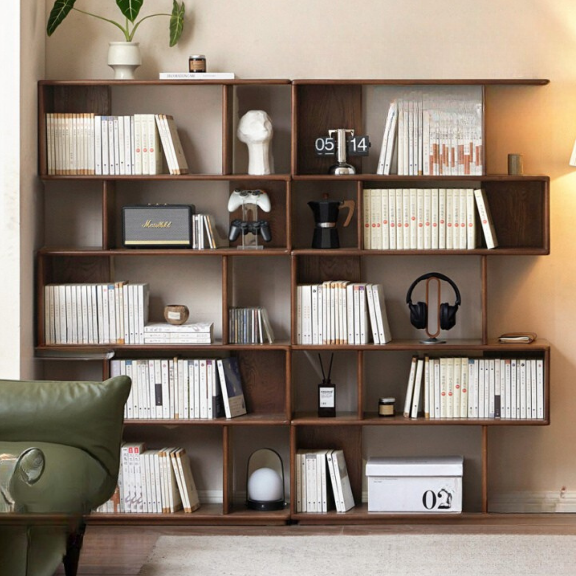 Oak Solid Wood Antique Bookshelf