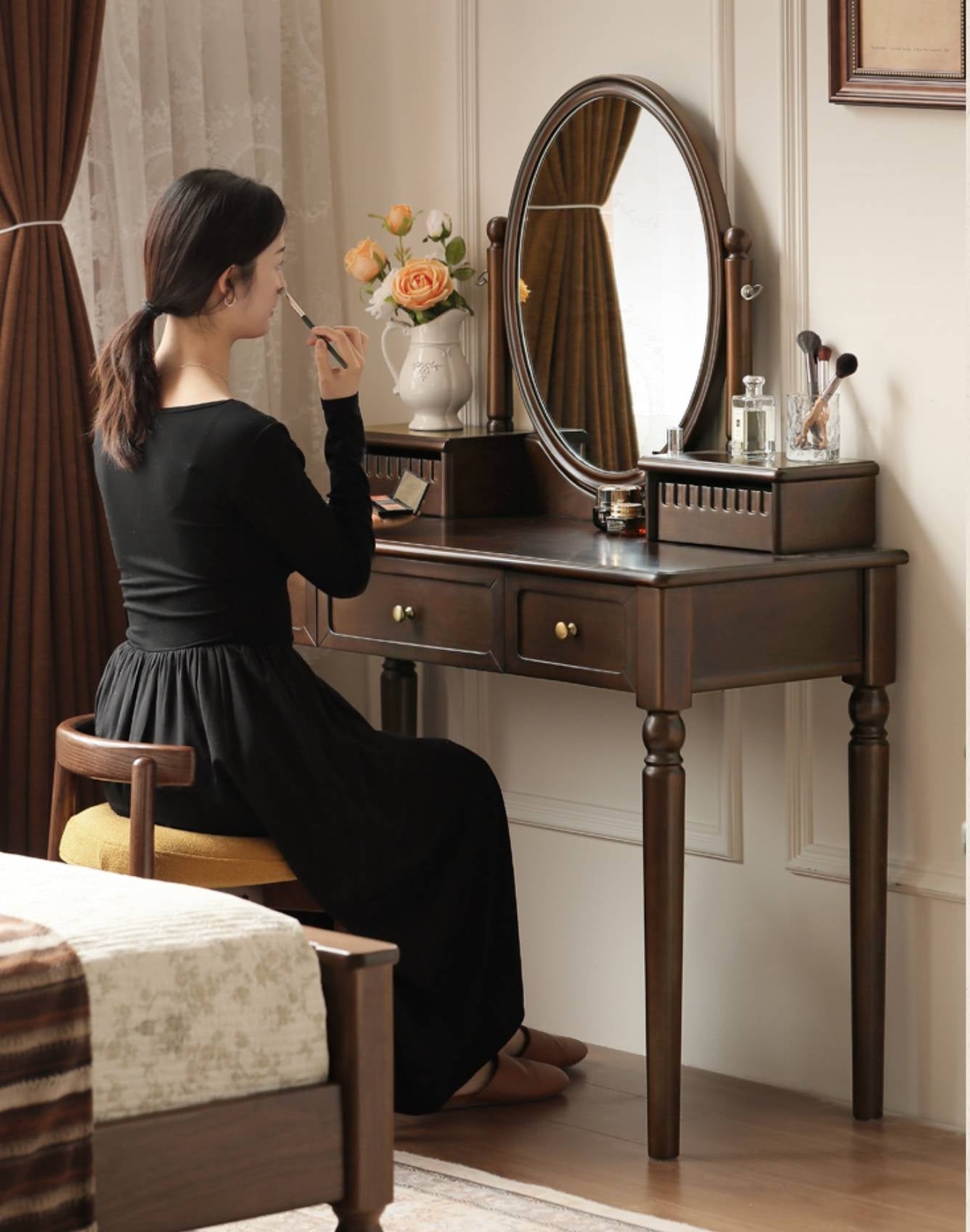 Poplar Solid Wood American Retro Style Vanity Table with Makeup Mirror
