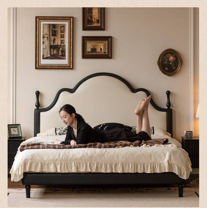 Eco-Friendly Cloud Leather Bed — French Retro Style Upholstered Fabric Bed