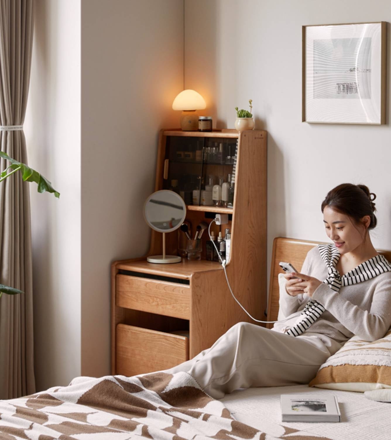 Cherry Solid Wood Multifunctional Retro Dressing Table