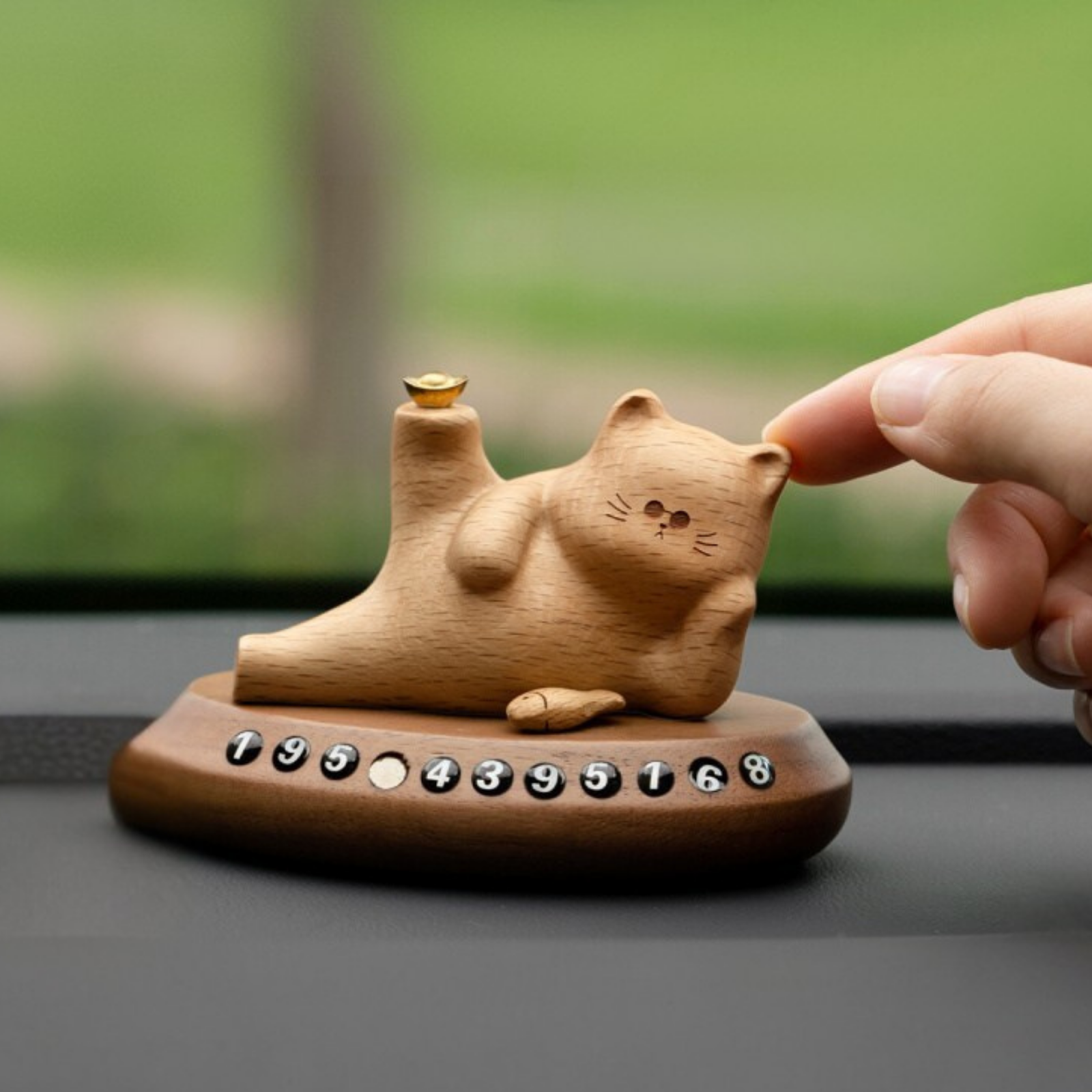 Beech, Black Walnut Solid Wood Lucky Cat Car Diffuser Ornament with Number Plate Design