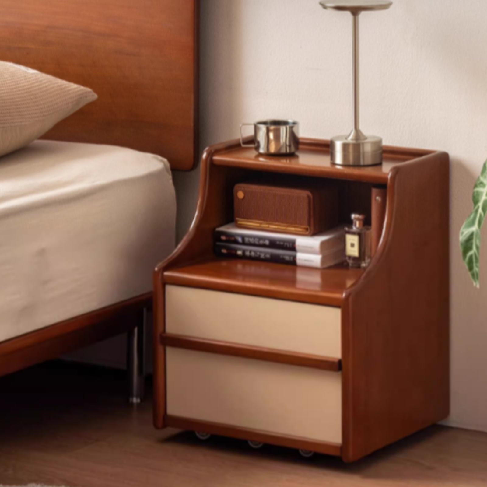 Poplar Solid Wood Movable Bauhaus Style Nightstand